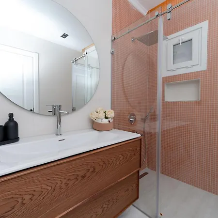 Apartment Two-bedroom Family In Managed - Galata Tower View With Elevator