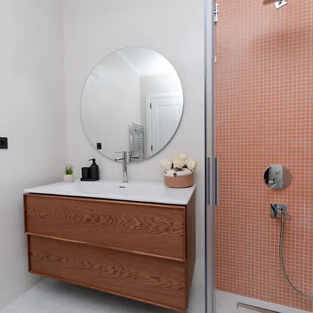 Apartment Two-bedroom Family In Managed - Galata Tower View With Elevator