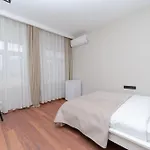 Apartment Two-bedroom Family In Managed - Galata Tower View With Elevator 4*
